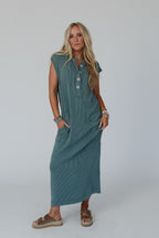 The Nest Madeline Textured Maxi Dress - Moss